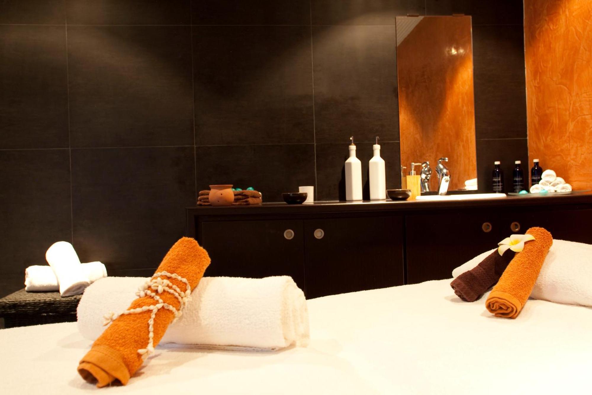 Mahogany Hotel Residence & Spa Le Gosier  Exterior foto